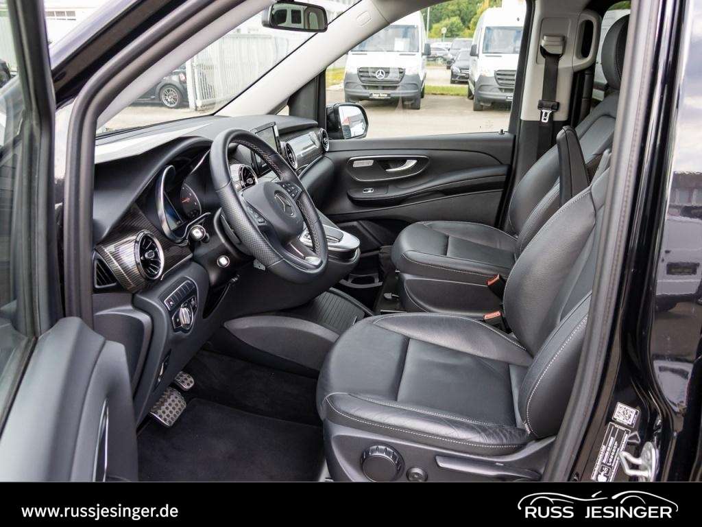 Mercedes-Benz V 220