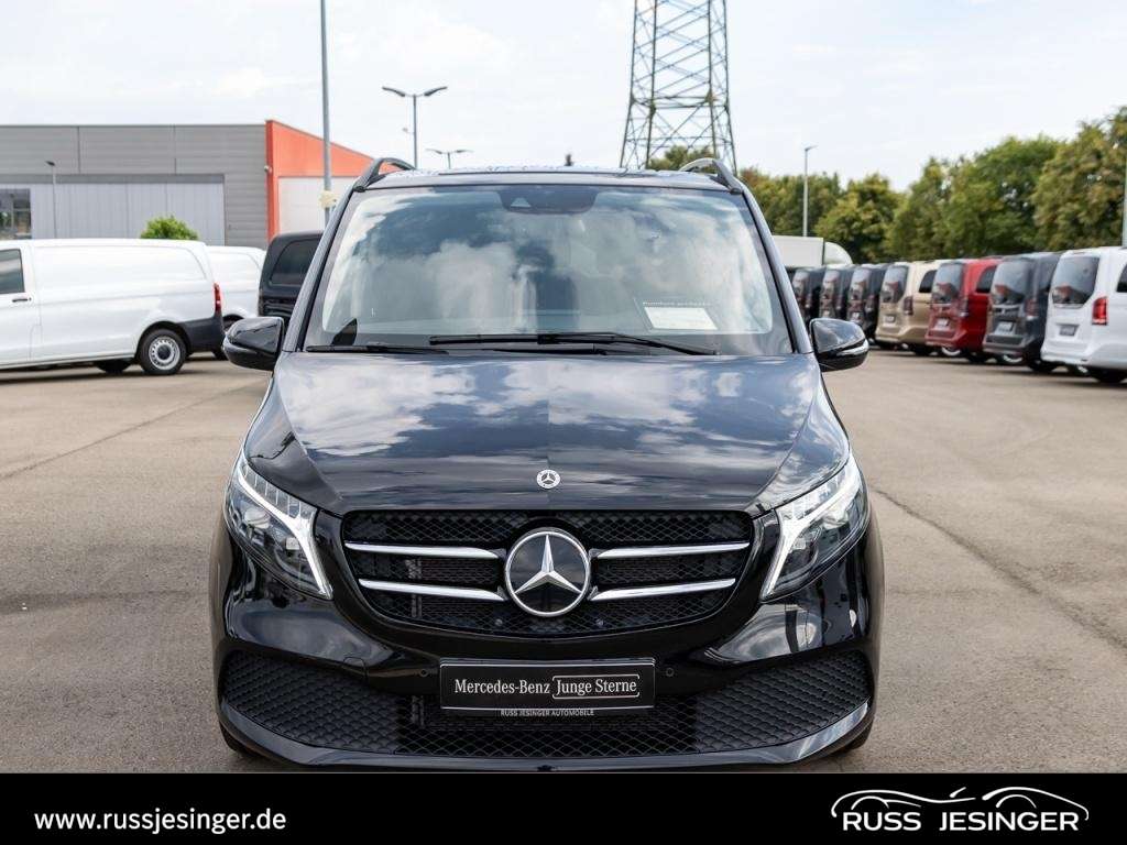Mercedes-Benz V 220