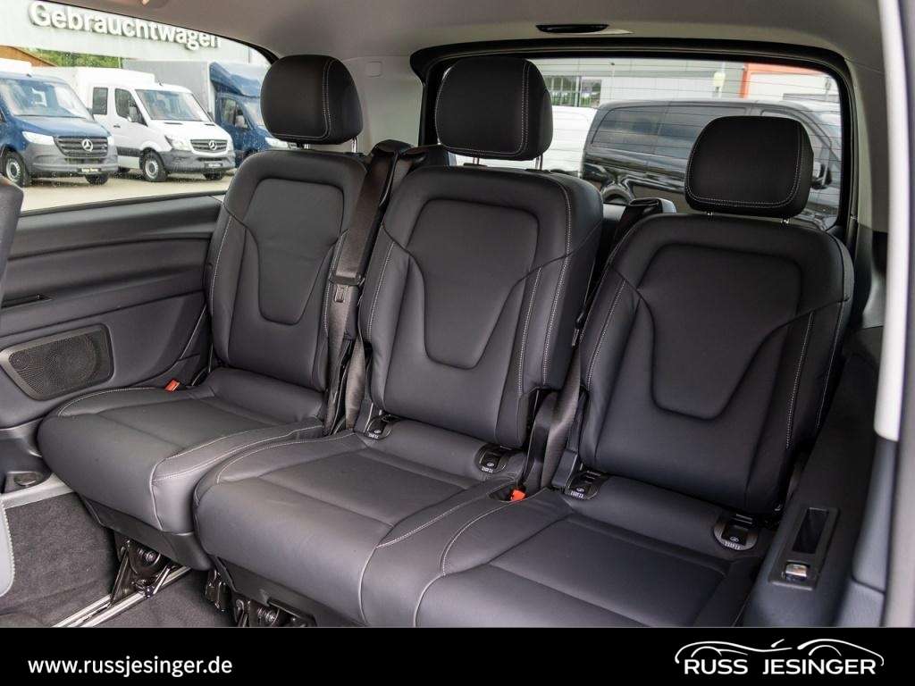 Mercedes-Benz V 220
