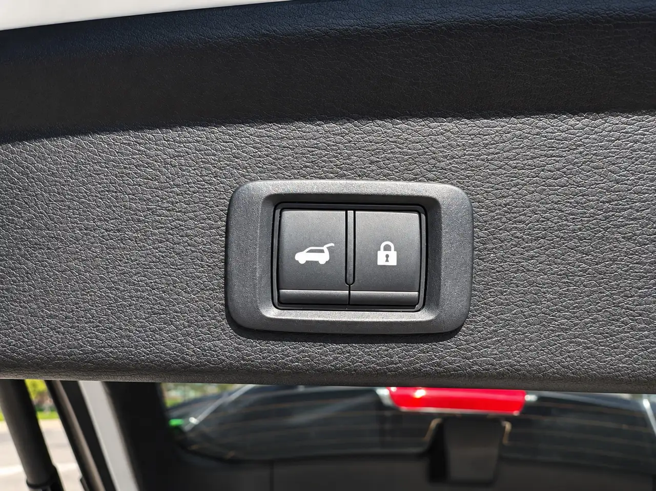 Mitsubishi Outlander снимка Mitsubishi Outlander