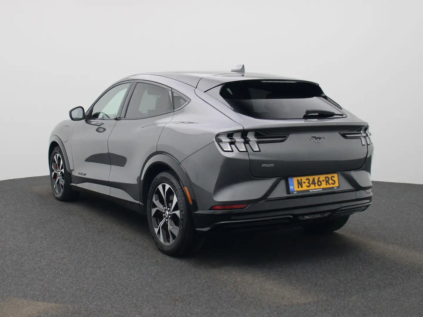 Ford Mustang Mach-E Extended AWD 98 kWh | Apple Carplay/Android Auto | Gris - 2