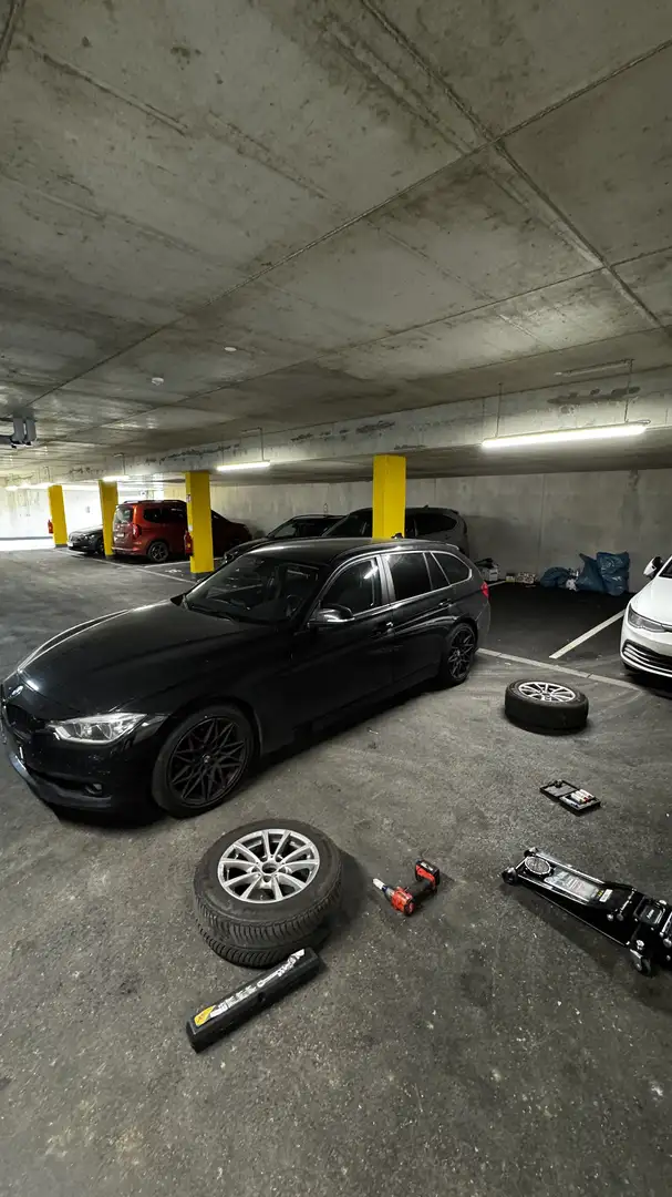 BMW 318 318d Touring Aut. - 1