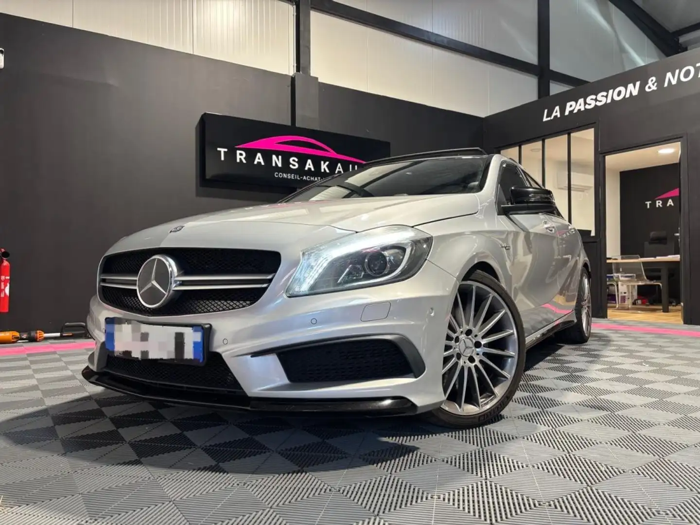 Mercedes-Benz A 45 AMG 45 AMG 4-Matic Speedshift DCT Gris - 1