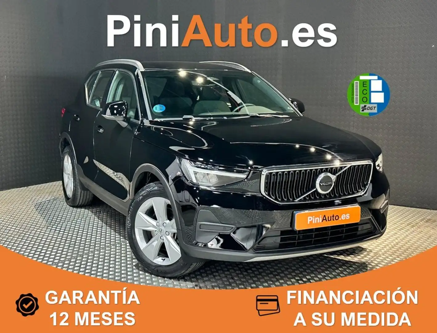 Volvo XC40 2.0 B3 G Core Dark Auto Negro - 1