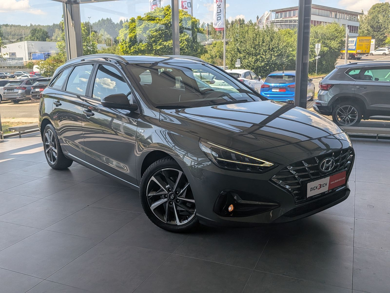 Hyundai i30 1.5 T-GDI DCT Trend MHEV Cam Navi LED-Paket
