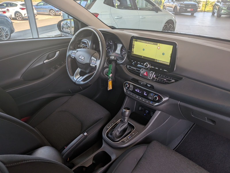 Hyundai i30 1.5 T-GDI DCT Trend MHEV Cam Navi LED-Paket — photo 11