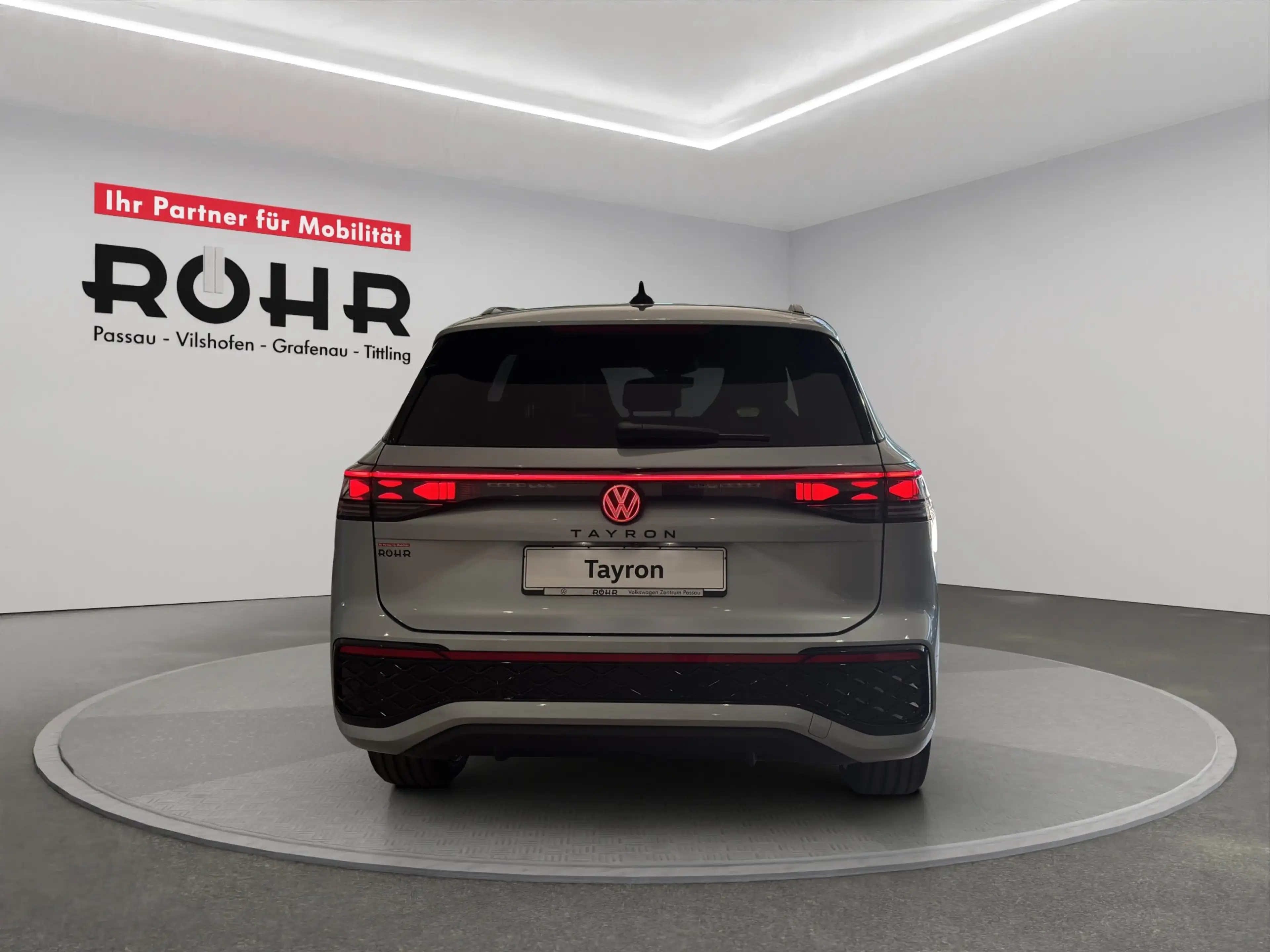 Volkswagen Tayron R-Line (WR/AHK/BlackStyle) 2.0 l TDI 4MOTION 7-Gan — photo 6