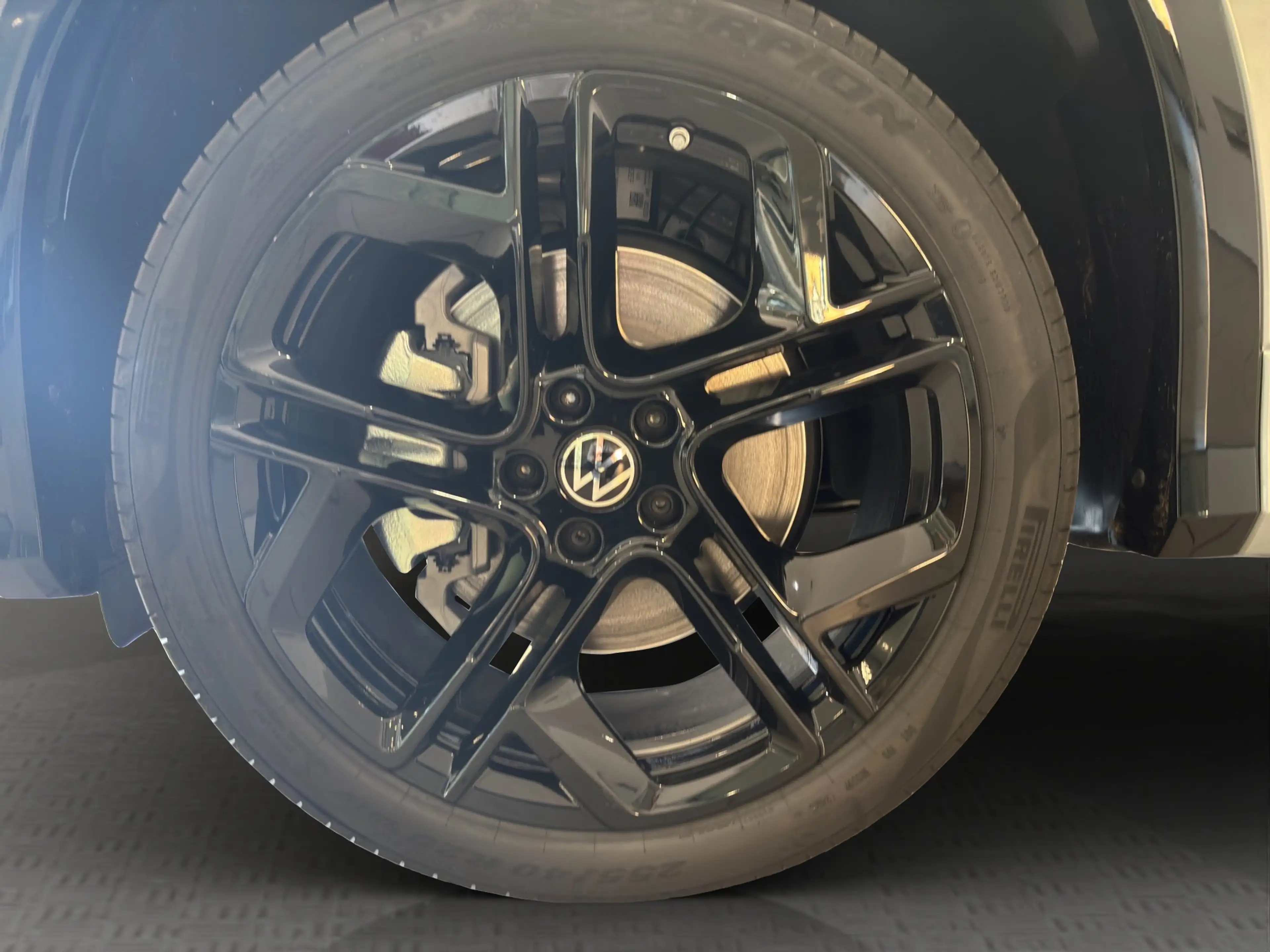 Volkswagen Tayron R-Line (WR/AHK/BlackStyle) 2.0 l TDI 4MOTION 7-Gan — photo 15