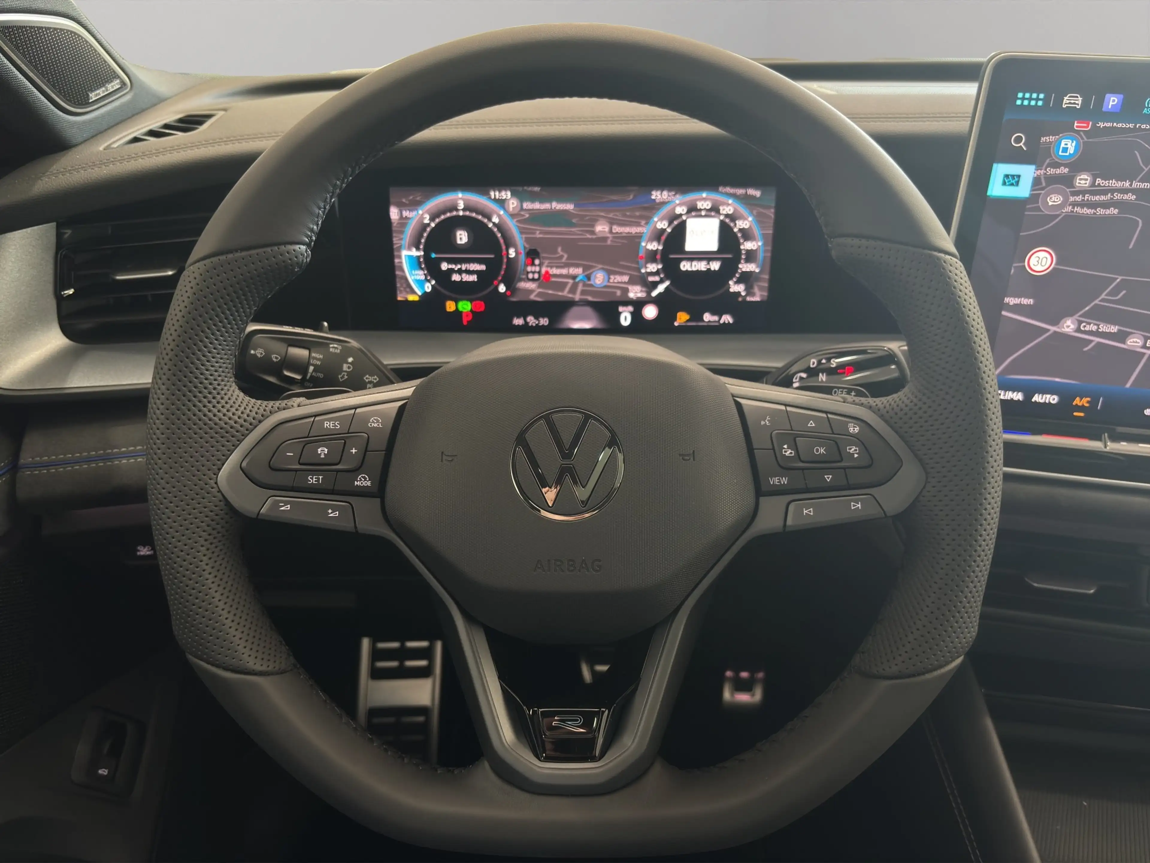 Volkswagen Tayron R-Line (WR/AHK/BlackStyle) 2.0 l TDI 4MOTION 7-Gan — photo 11