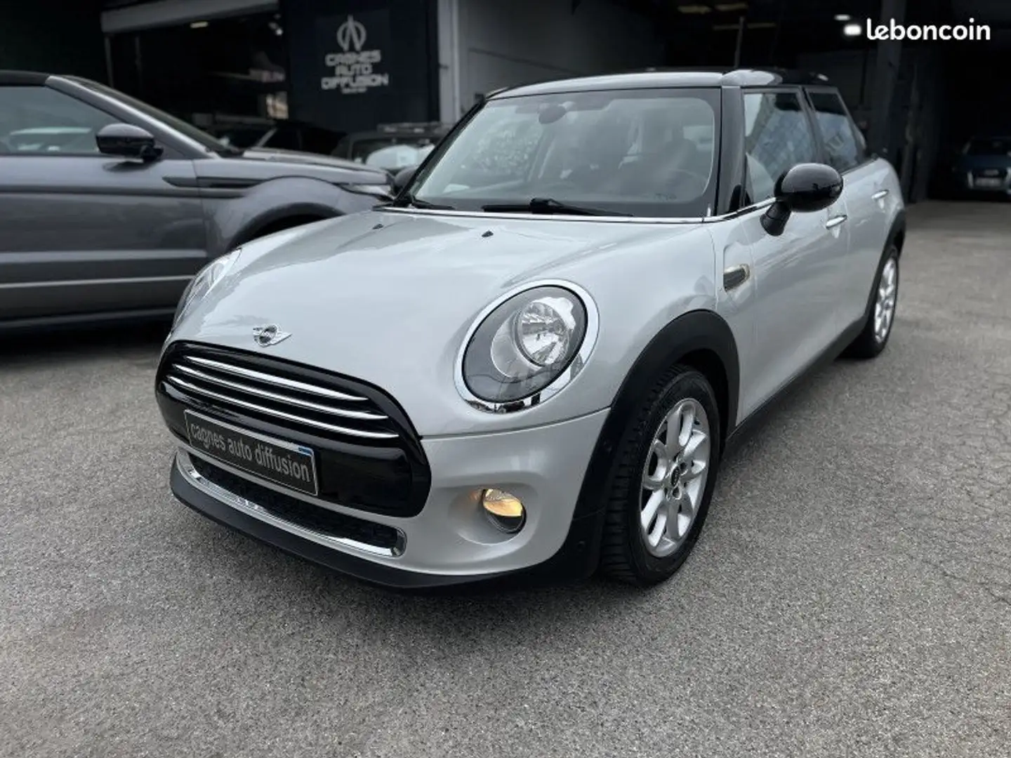 MINI Cooper D COOPER D 116CH CHILI BVA Weiß - 1