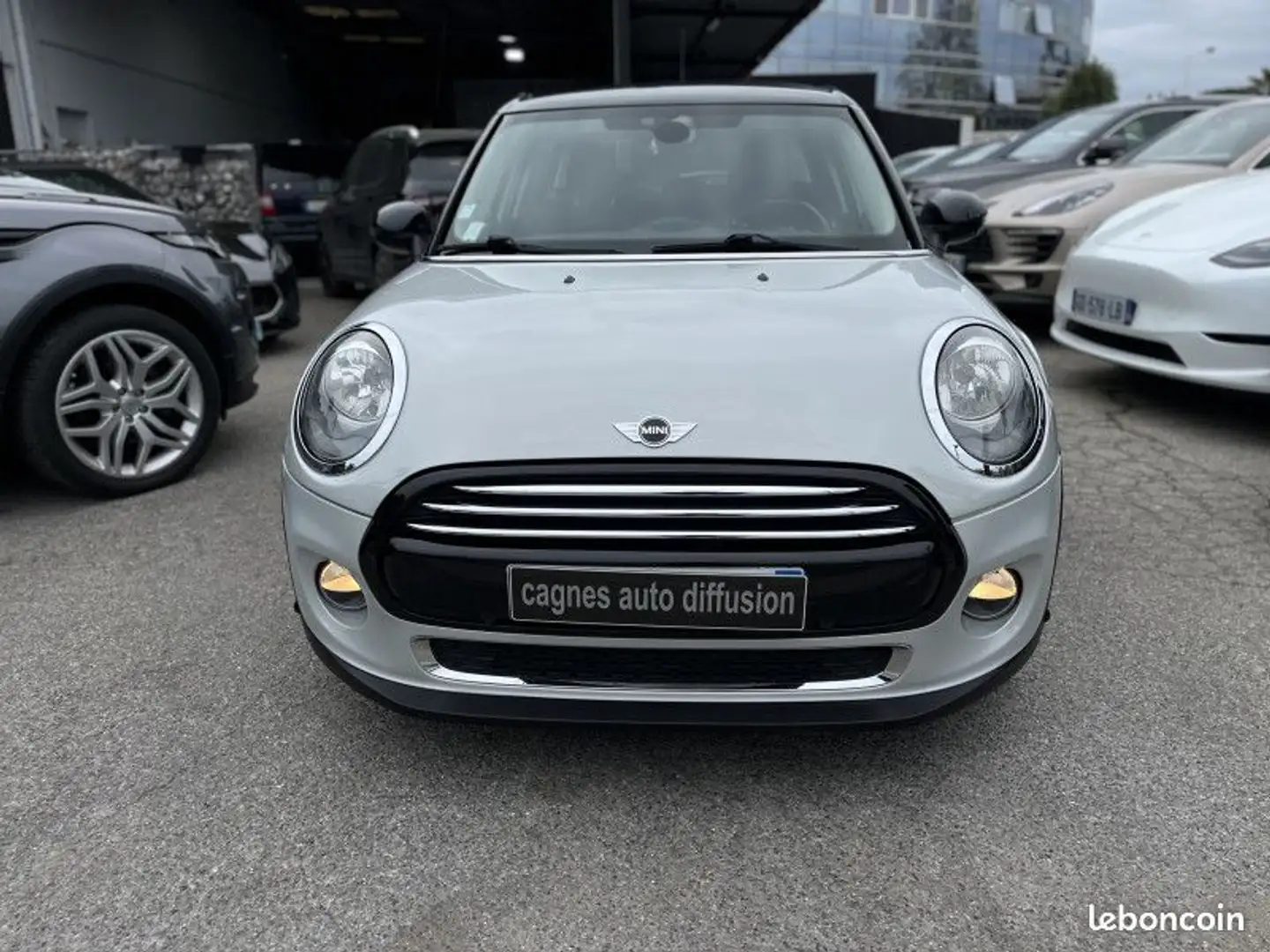 MINI Cooper D COOPER D 116CH CHILI BVA Weiß - 2