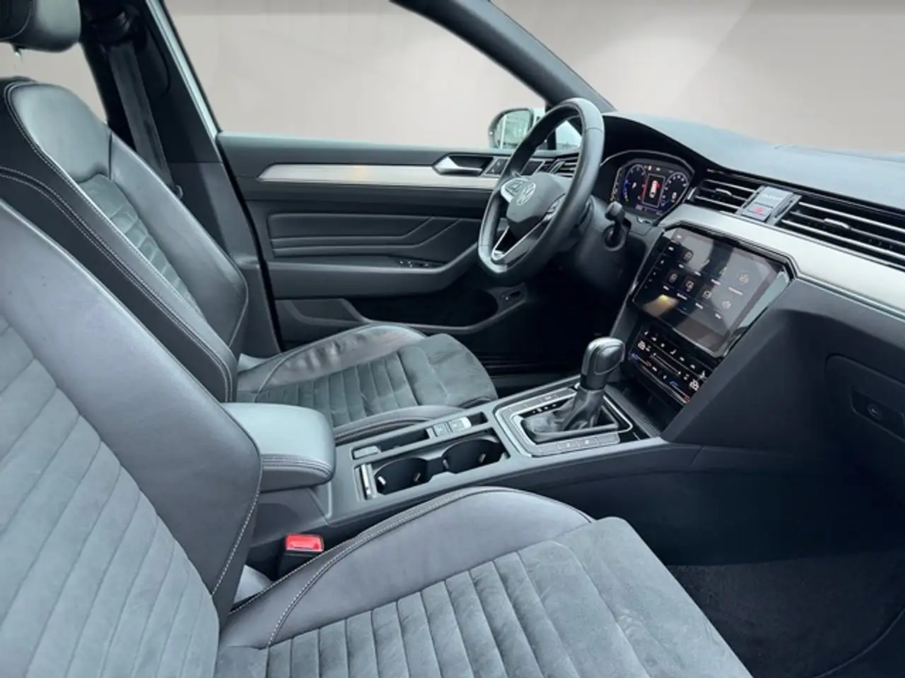 Volkswagen Passat Variant 2.0TDI DSG Elegance+AHK+Pano+Standheizung 19