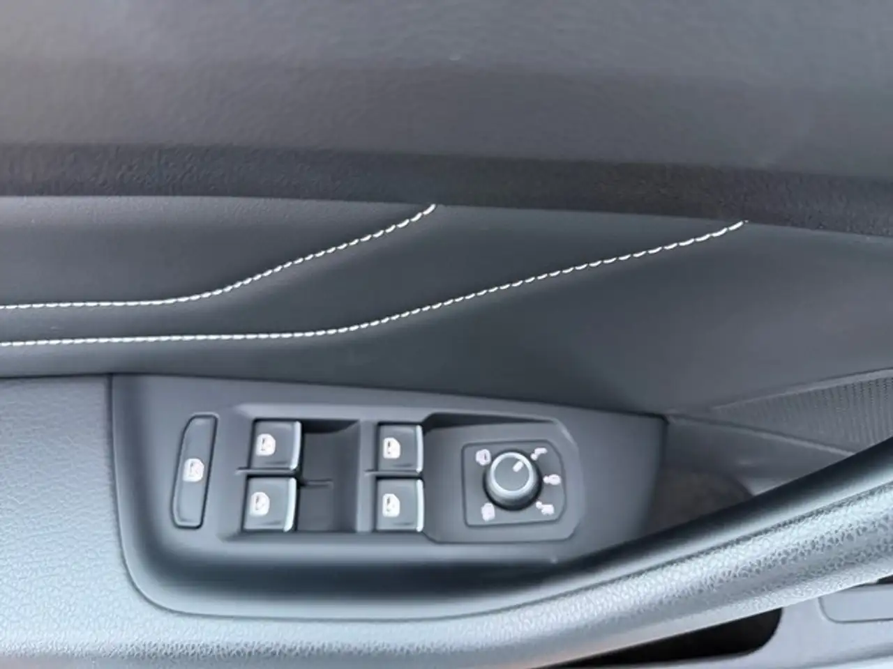 Volkswagen Passat Variant 2.0TDI DSG Elegance+AHK+Pano+Standheizung 11