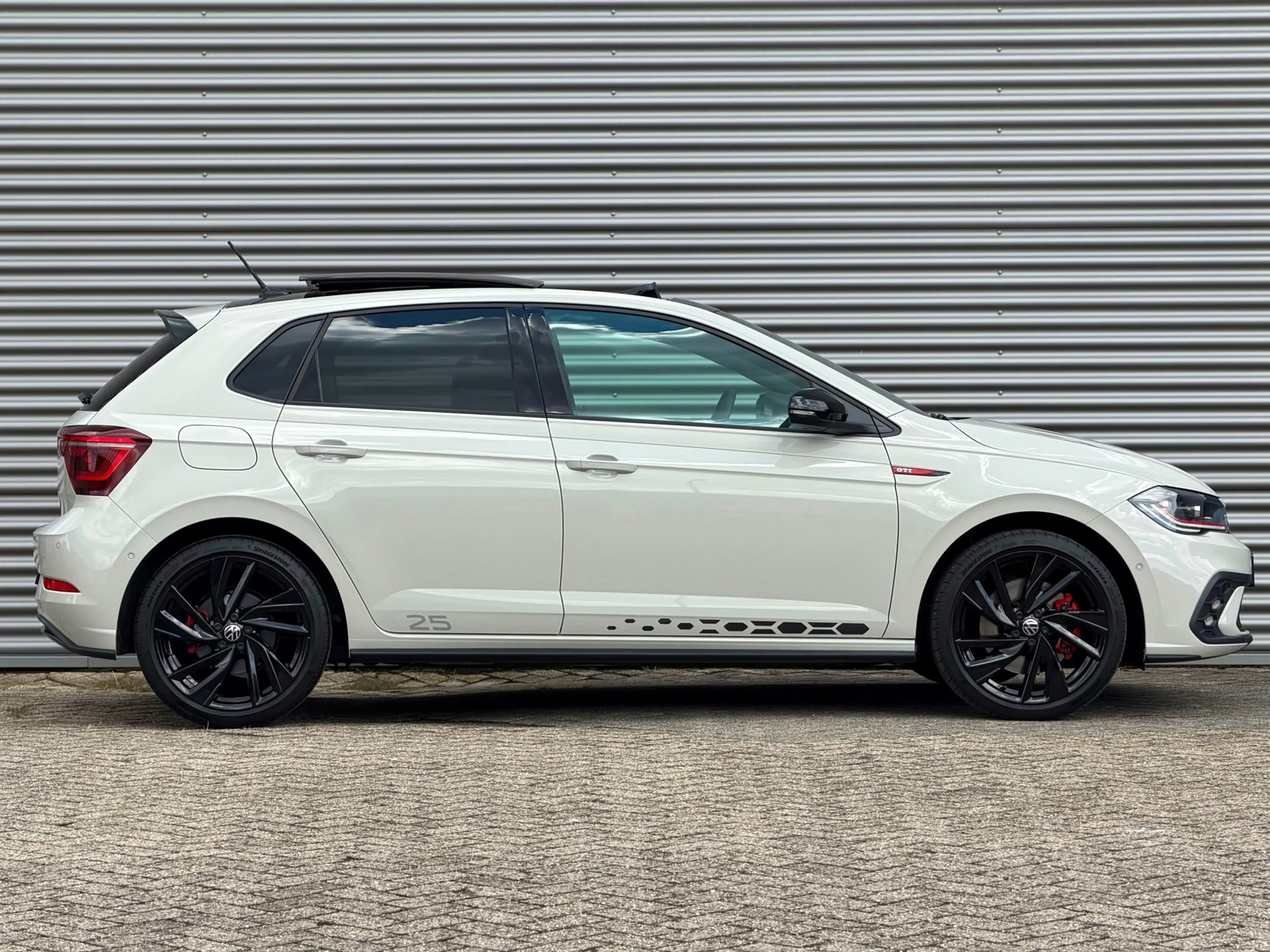 Volkswagen Polo GTI 2.0 TSI Edition 25 | 1 OF 2500 | AscotGrau | Panor — photo 12