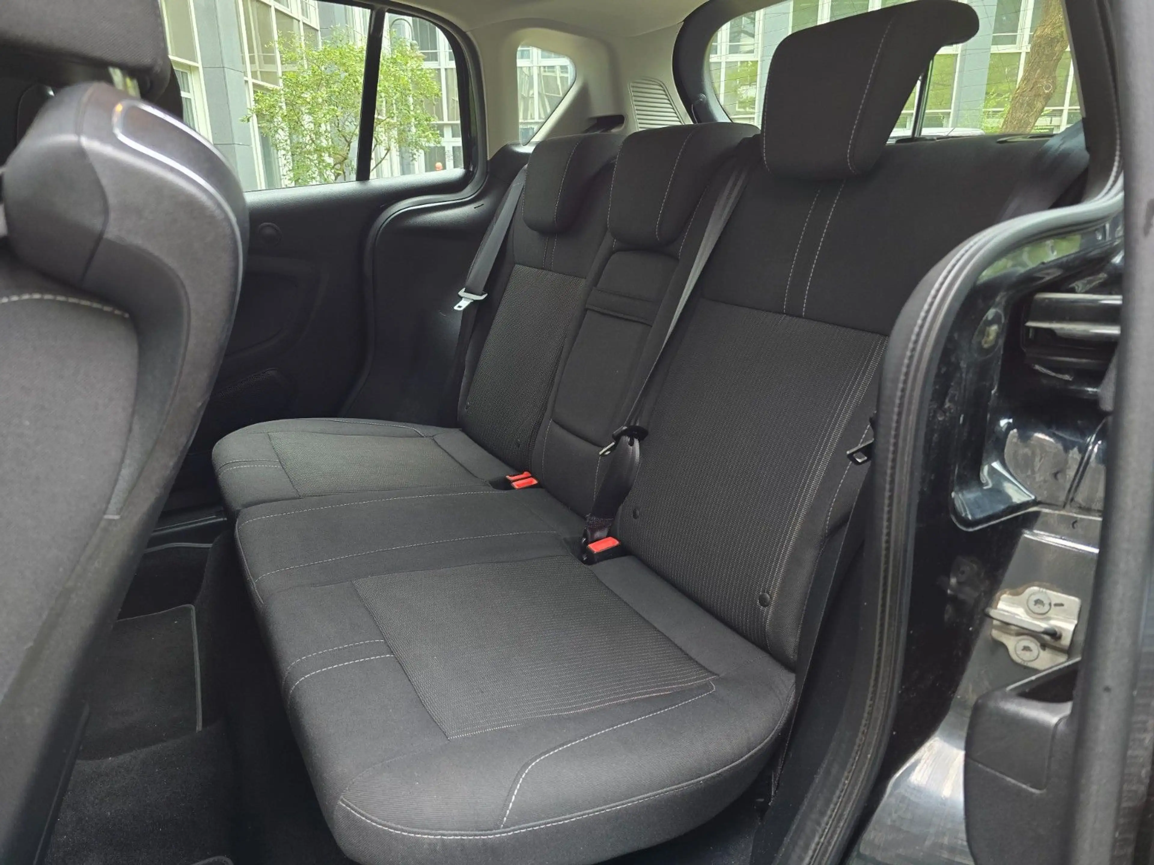Ford B-Max Titanium 1.0 *KEYLESS*SHZ*TEMP*KLIMAAUT* — photo 15