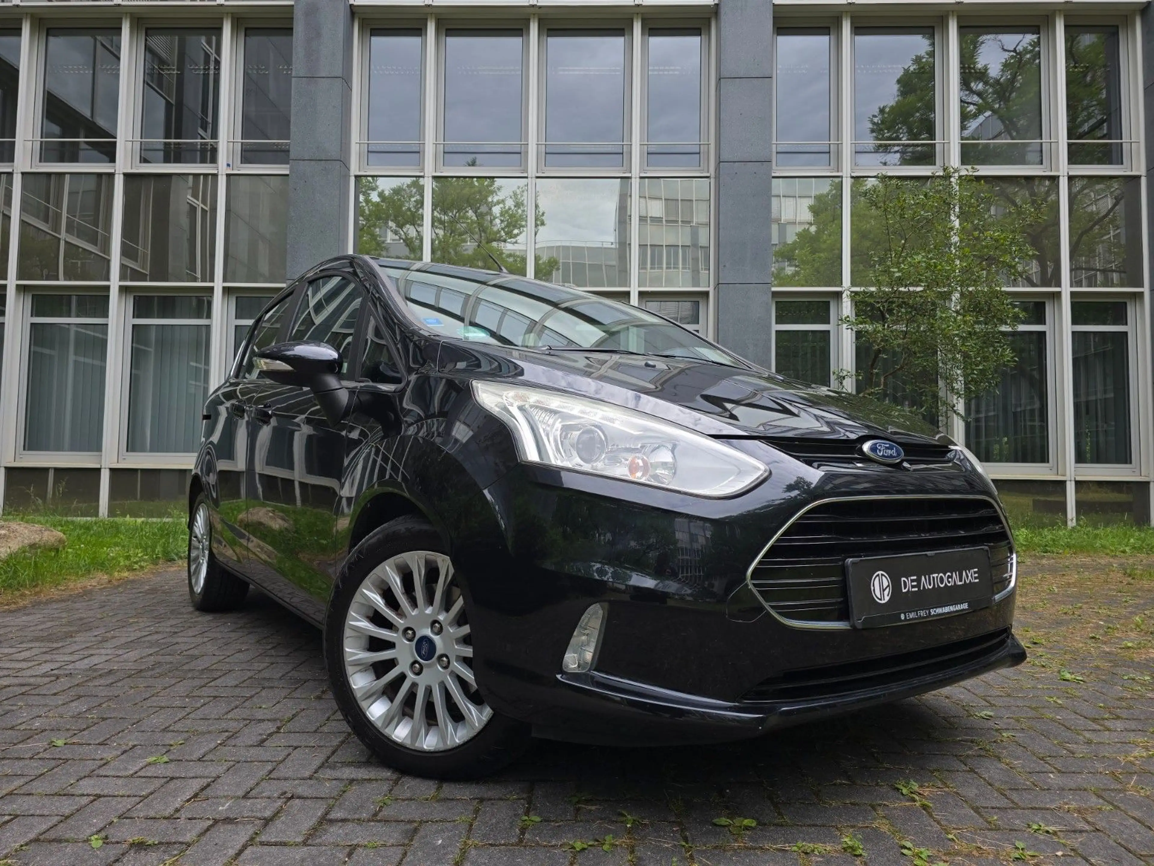 Ford B-Max Titanium 1.0 *KEYLESS*SHZ*TEMP*KLIMAAUT* — photo 2