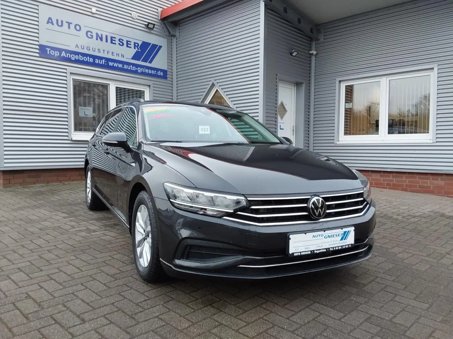 Volkswagen Passat Variant 1.5 TSI DSG Business ACC/LED/PDC/SHZ 110 kW (15... Grigio - 1