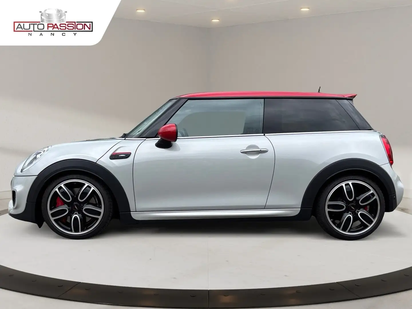MINI John Cooper Works Coupe Mini John Cooper Works F56 2.0 231cv Grau - 2