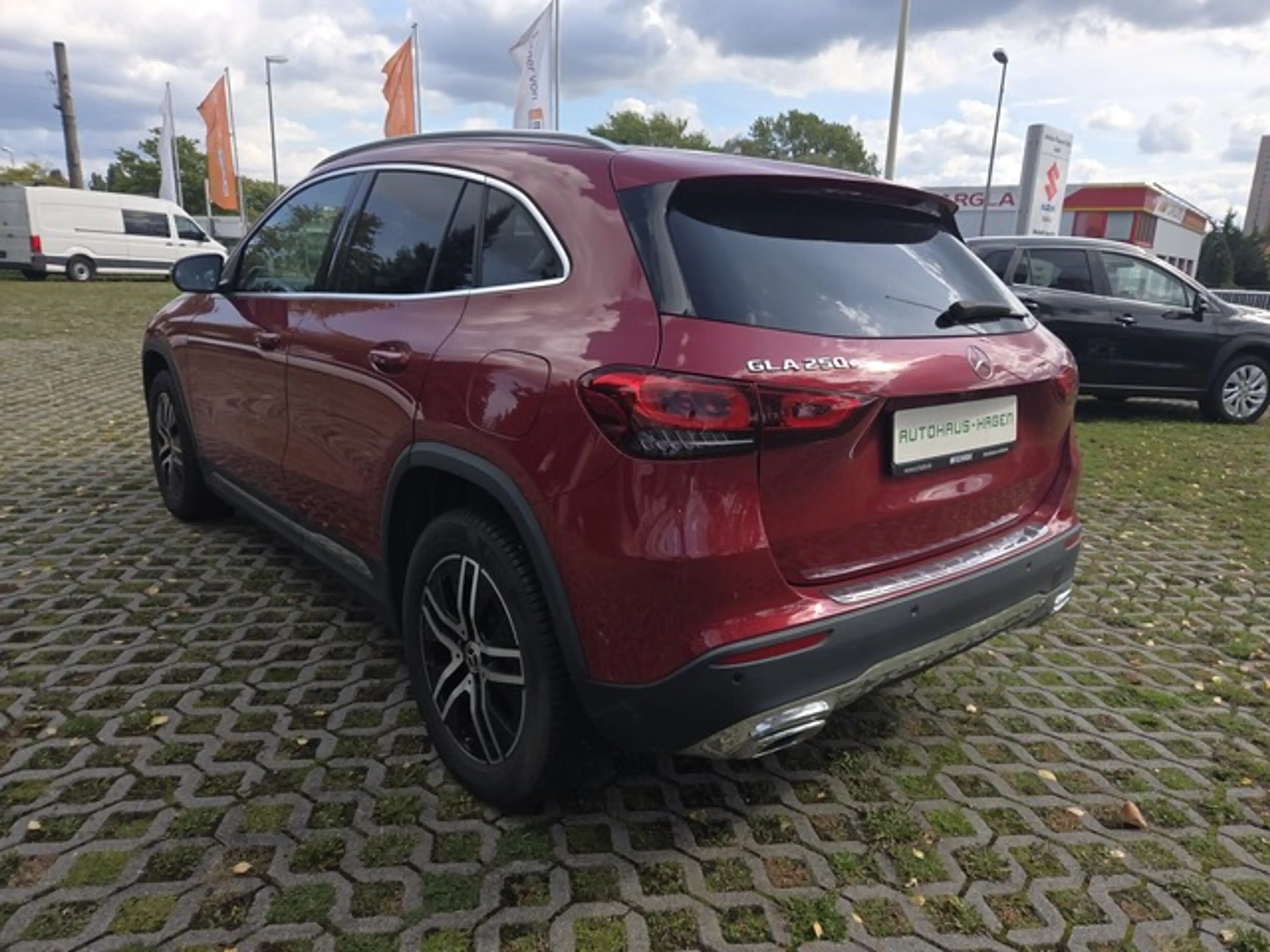 Mercedes-Benz GLA 250 e Progressive LED HP MBux Navi Spur — photo 5