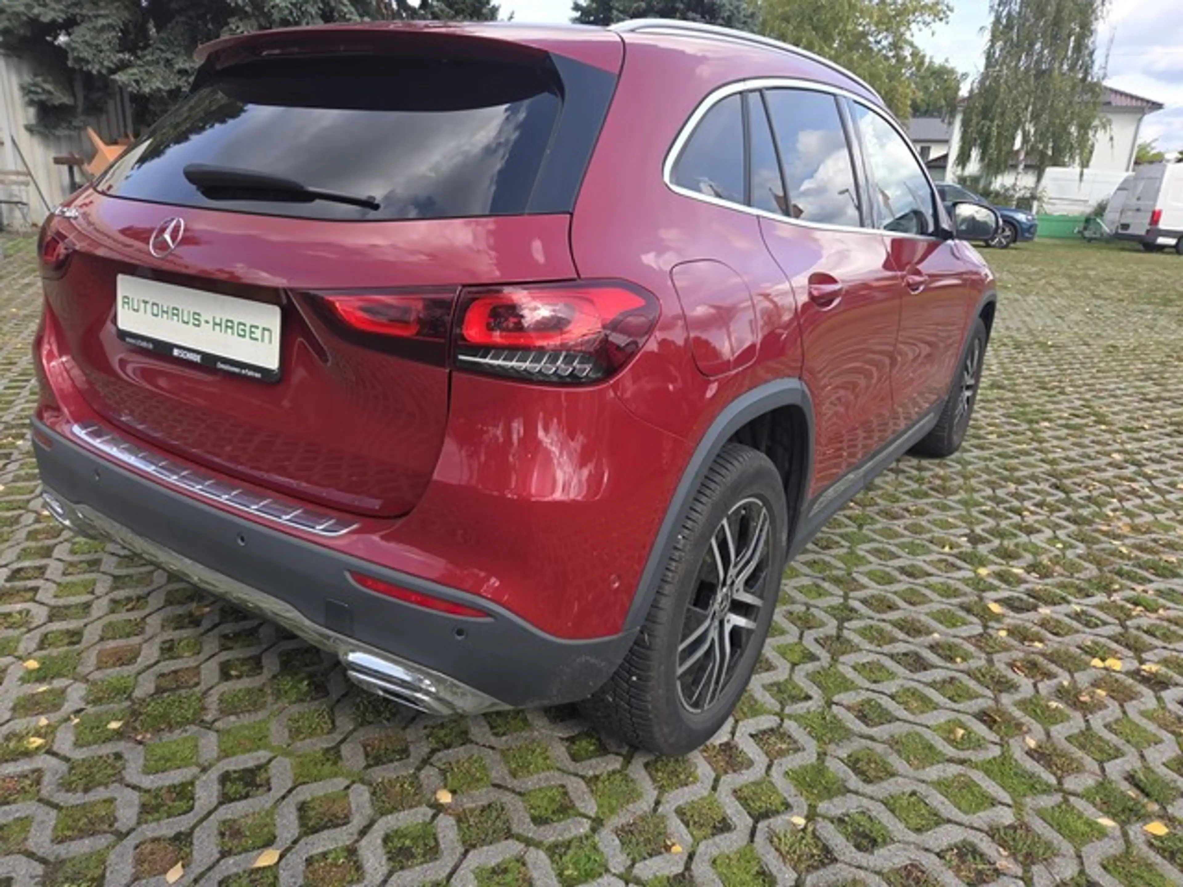 Mercedes-Benz GLA 250 e Progressive LED HP MBux Navi Spur — photo 7