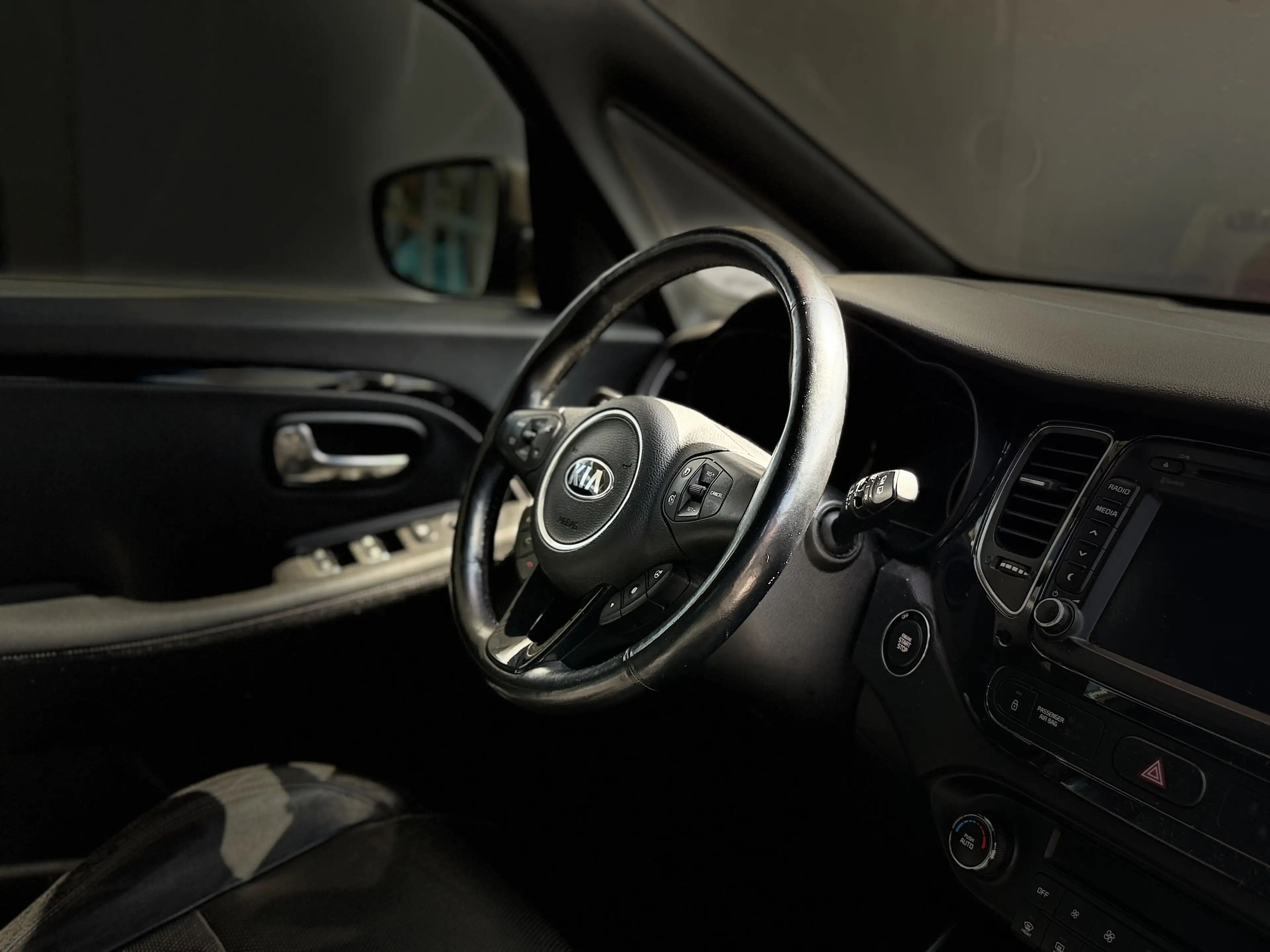 Kia Carens Spirit - 7 Sitzer - Klimaanlage - 2 . Hand — photo 9