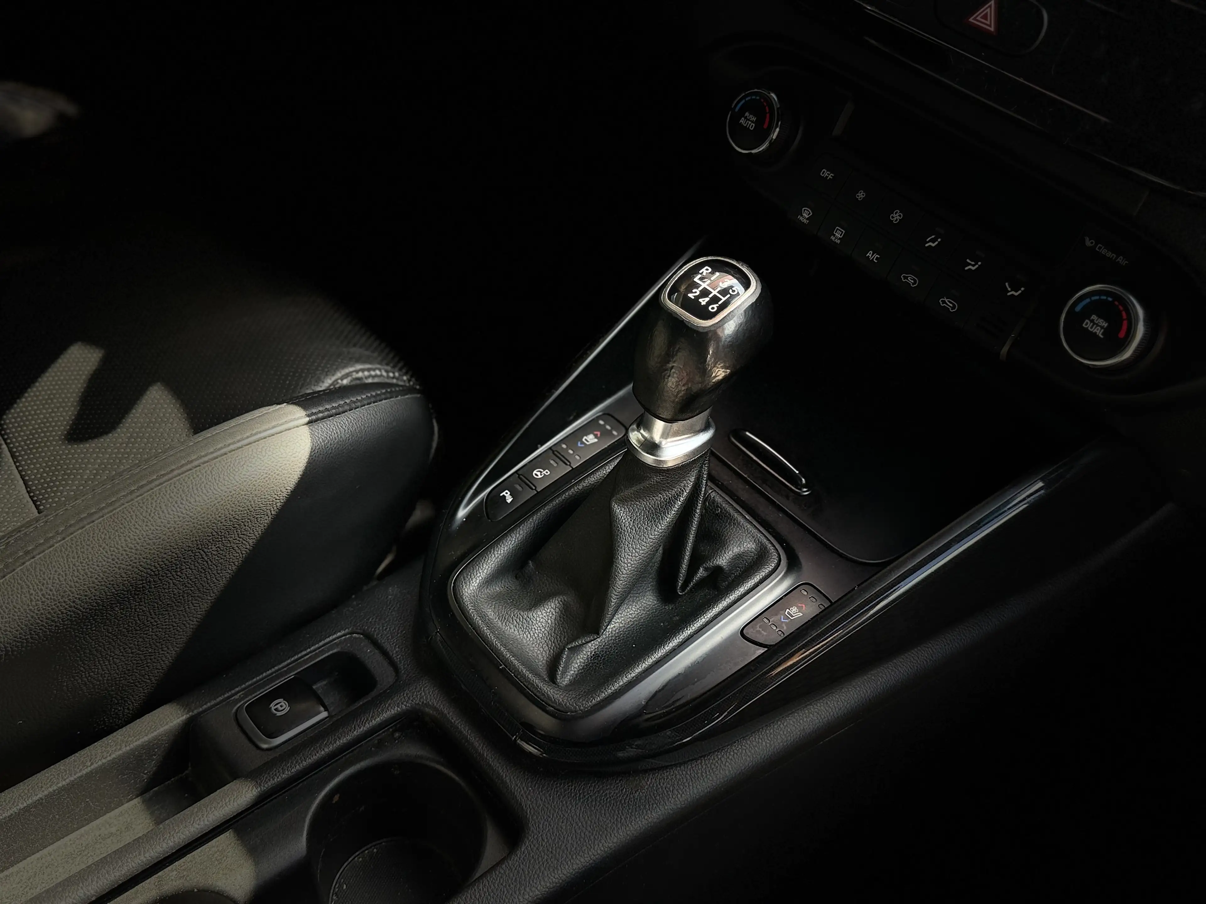 Kia Carens Spirit - 7 Sitzer - Klimaanlage - 2 . Hand — photo 10