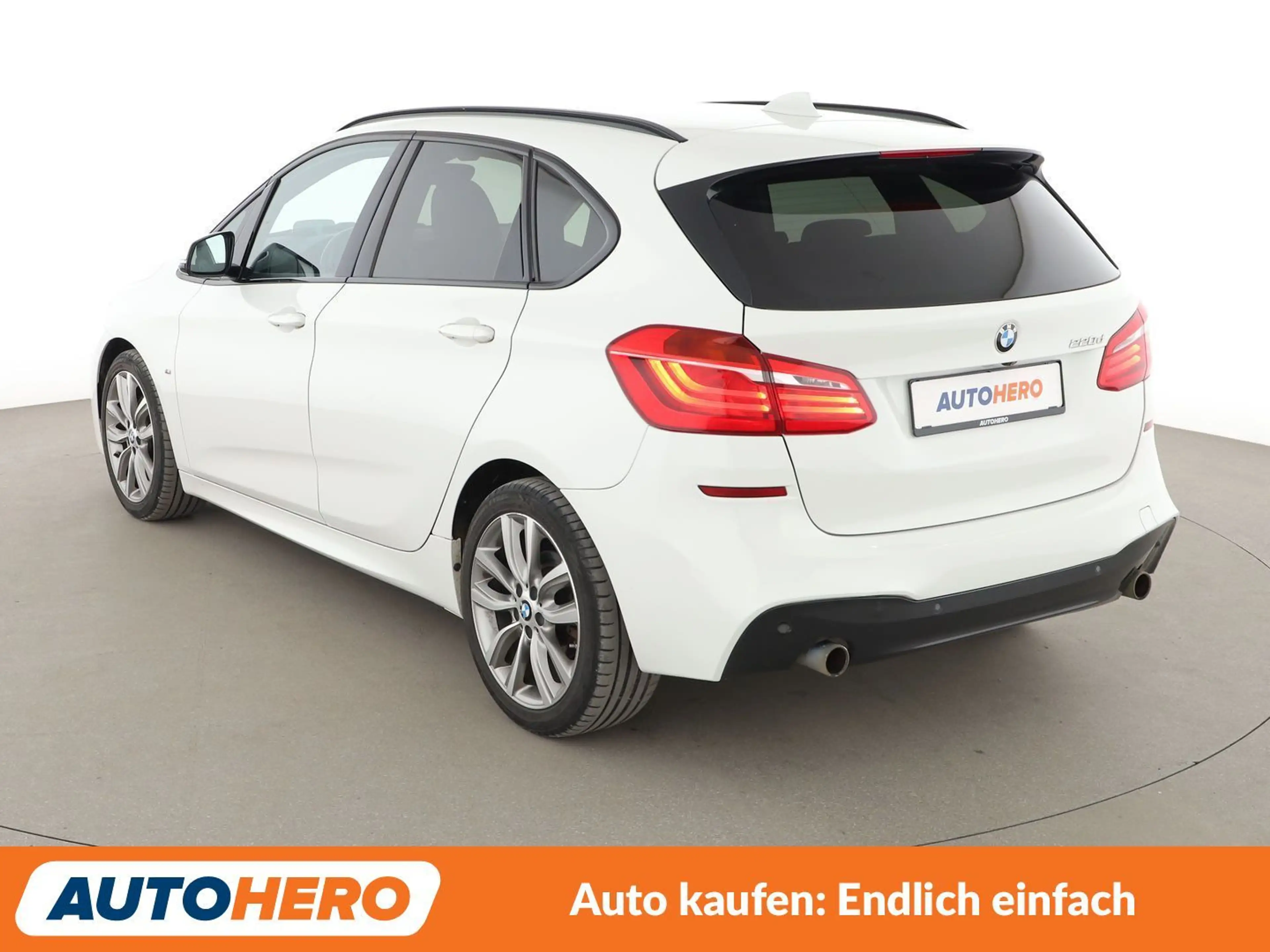 BMW 220 220d Active Tourer M Sport Aut.*NAVI*LED*CAM*HUD* — photo 4