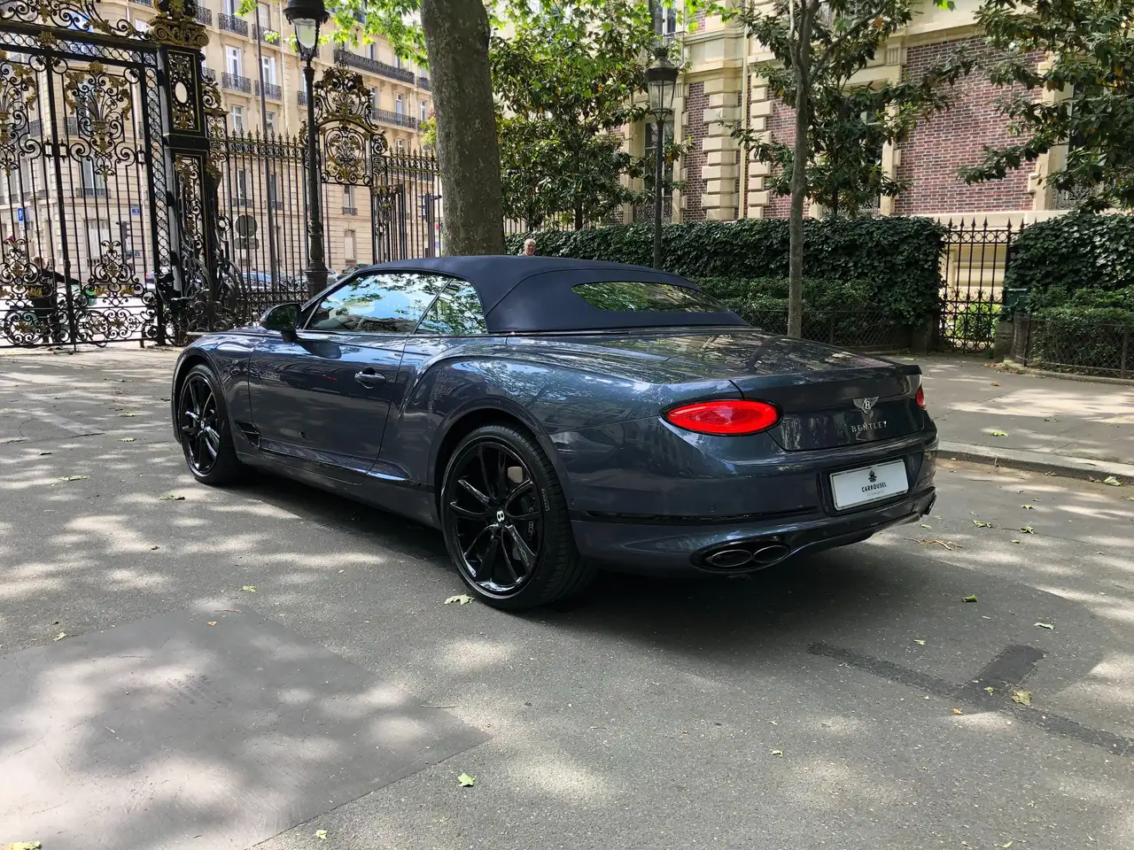 Bentley Continental GTC 2021 — фото 14