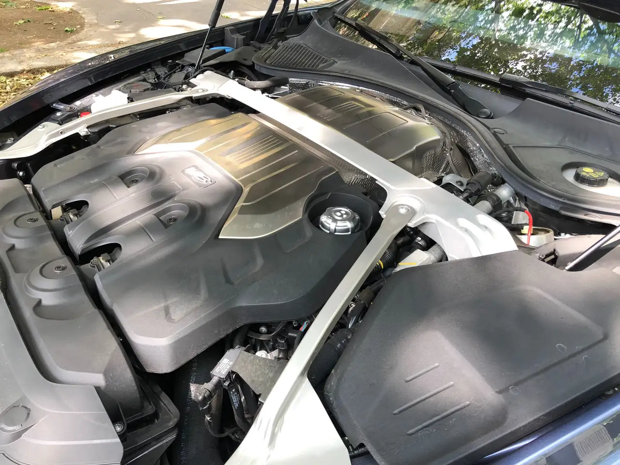 Bentley Continental GTC 2021 — фото 30