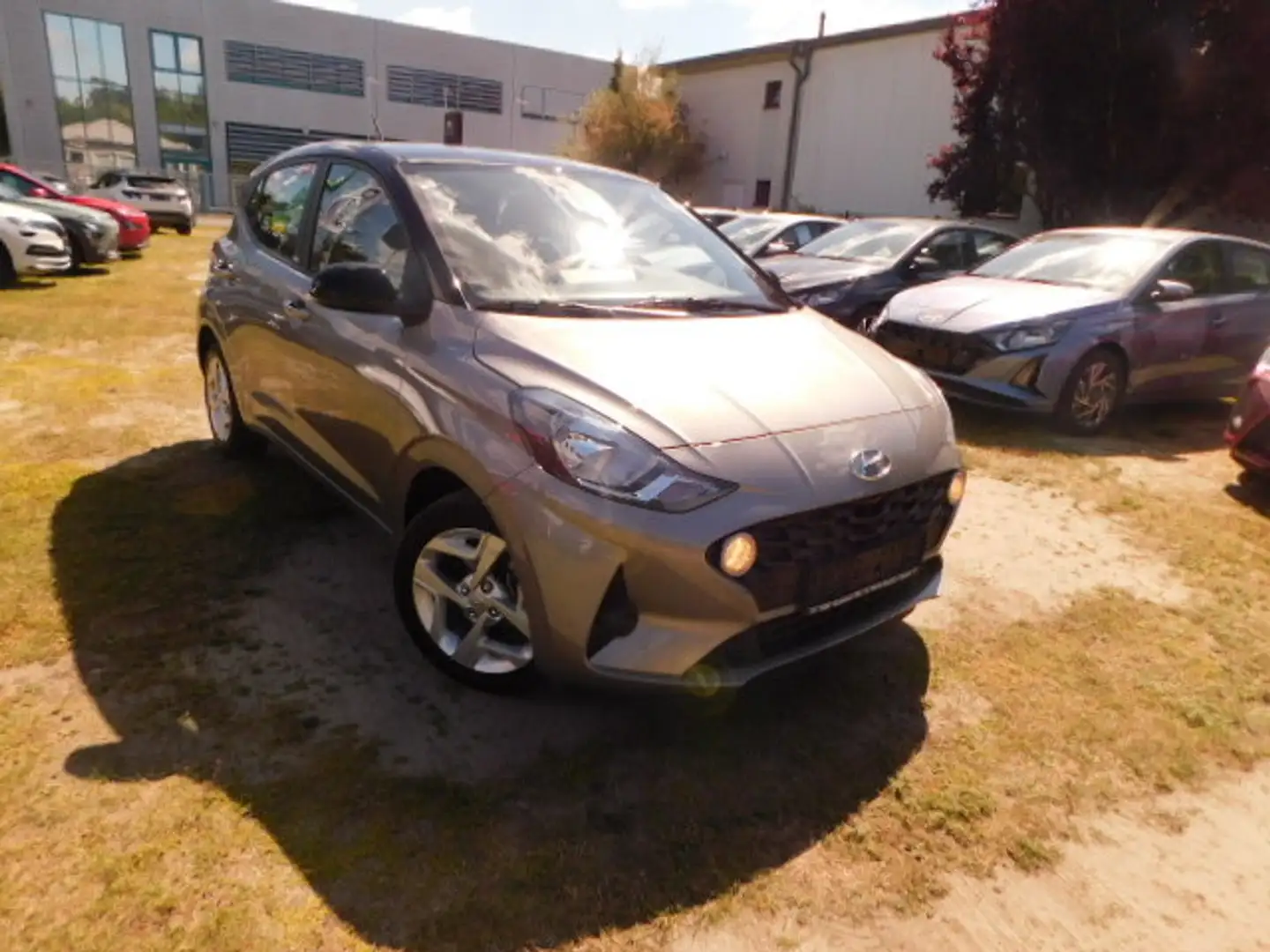 Hyundai i10 Trend, Navi Beige - 1