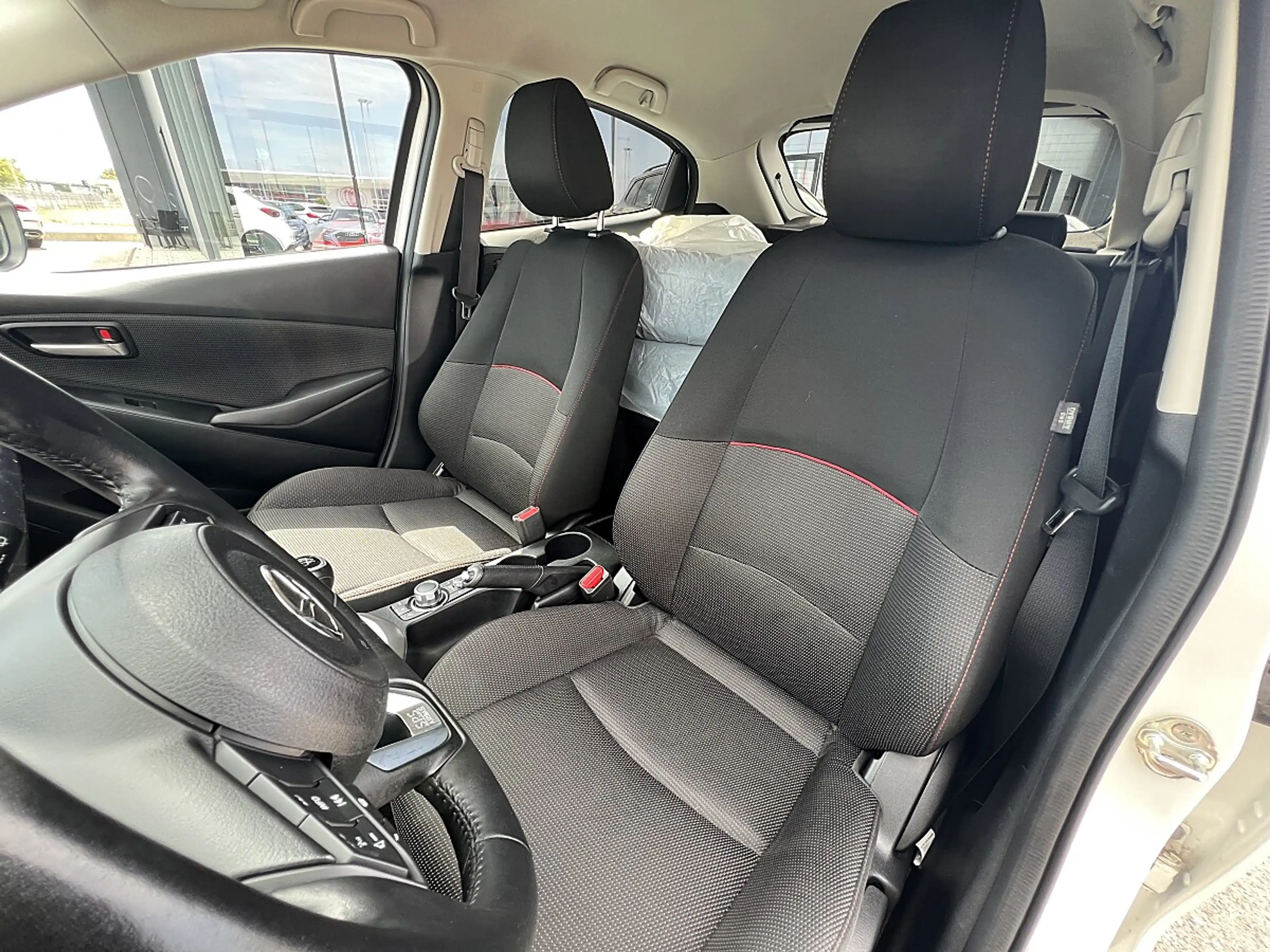 Mazda 2 Mazda2 G90 Homura — photo 9