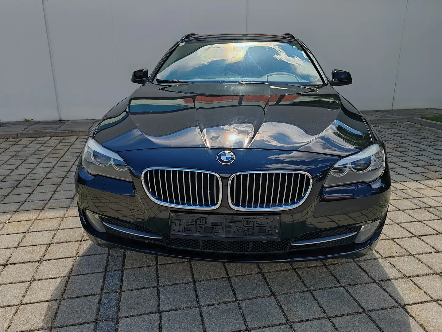 BMW 520 520d Touring Schwarz - 2
