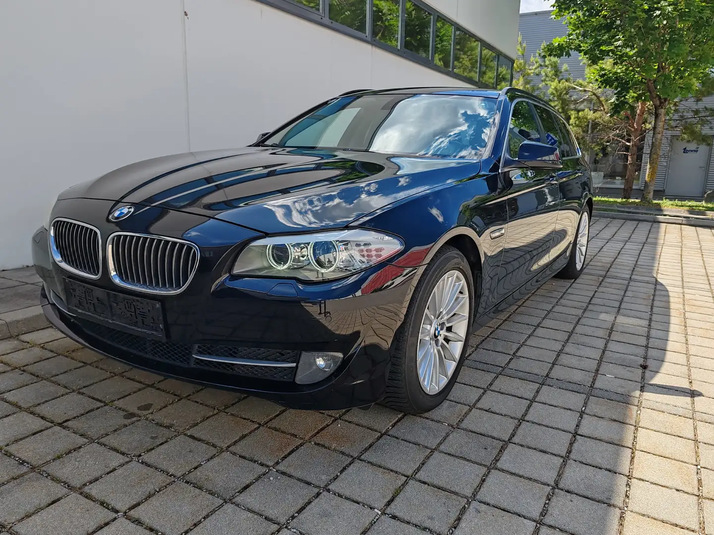 BMW 520 520d Touring Schwarz - 1