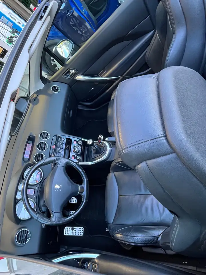 Peugeot 308 308 Coupé-Cabriolet — photo 14