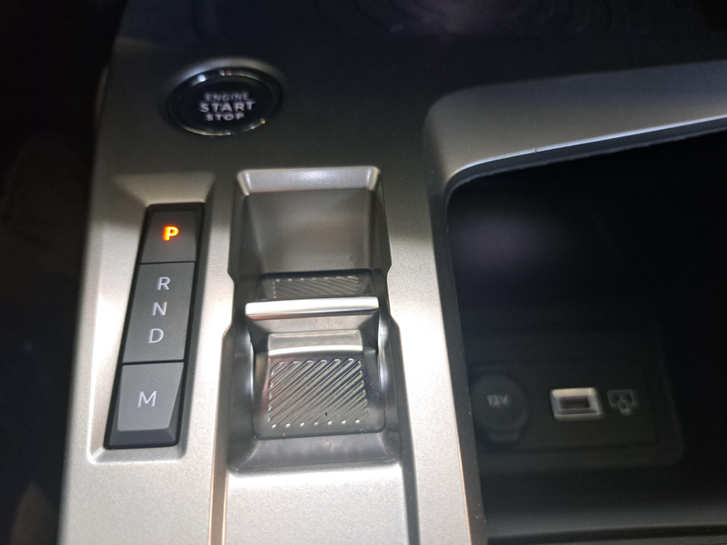 Peugeot 408 1.2 Hybrid Allure e-DSC6 5d 100kW — photo 15