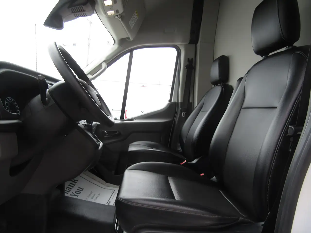 Ford Transit снимка Ford Transit