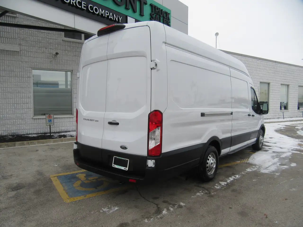 Ford Transit снимка Ford Transit