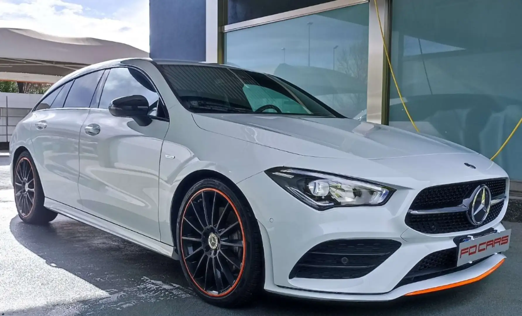 Mercedes-Benz CLA 220 Shooting Brake 220 Edition1 auto Bianco - 1