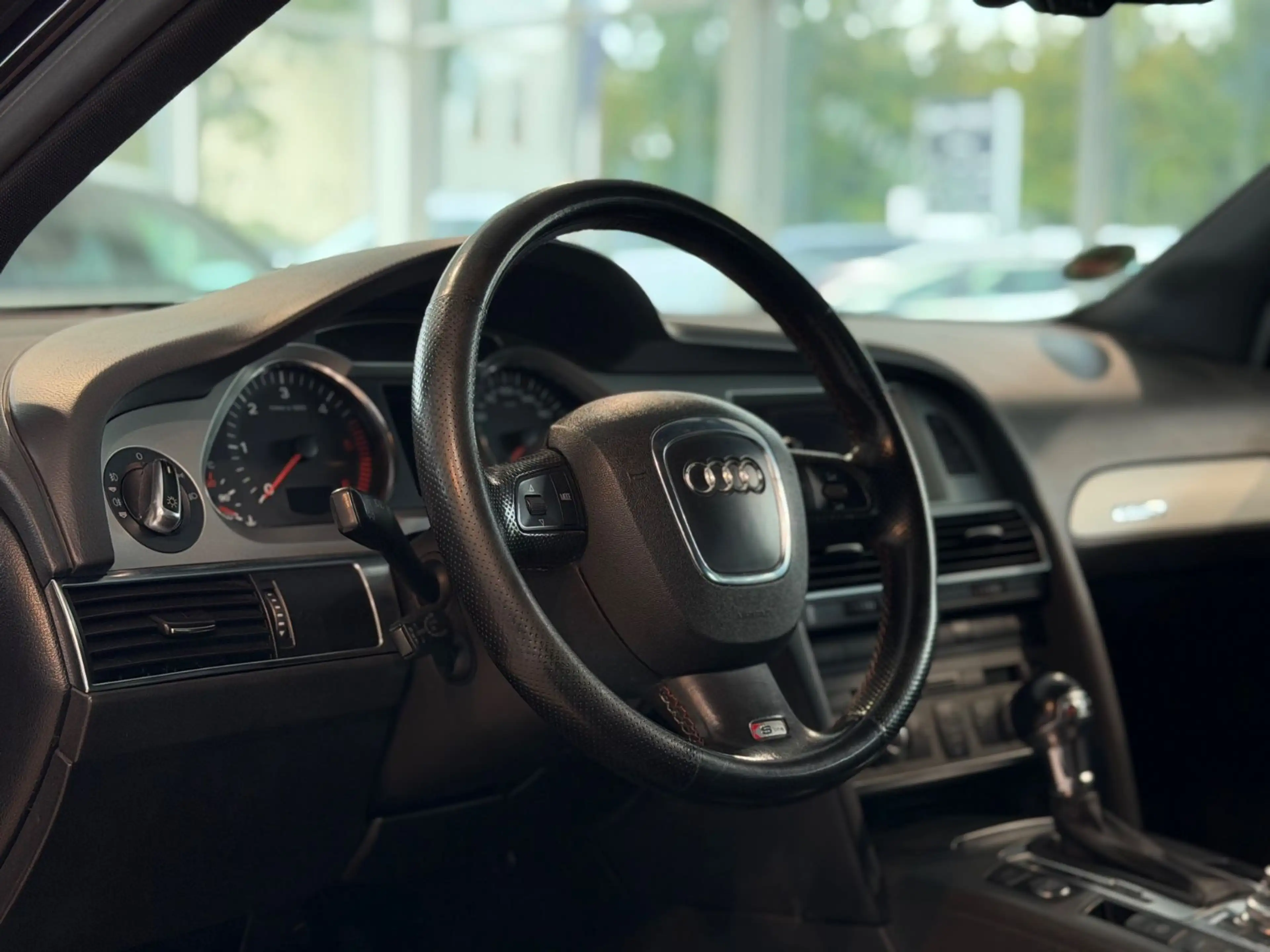 Audi A6 Avant 3.0 TDI quattro* S-LINE * NAVI*AHK*Bi.X — photo 13