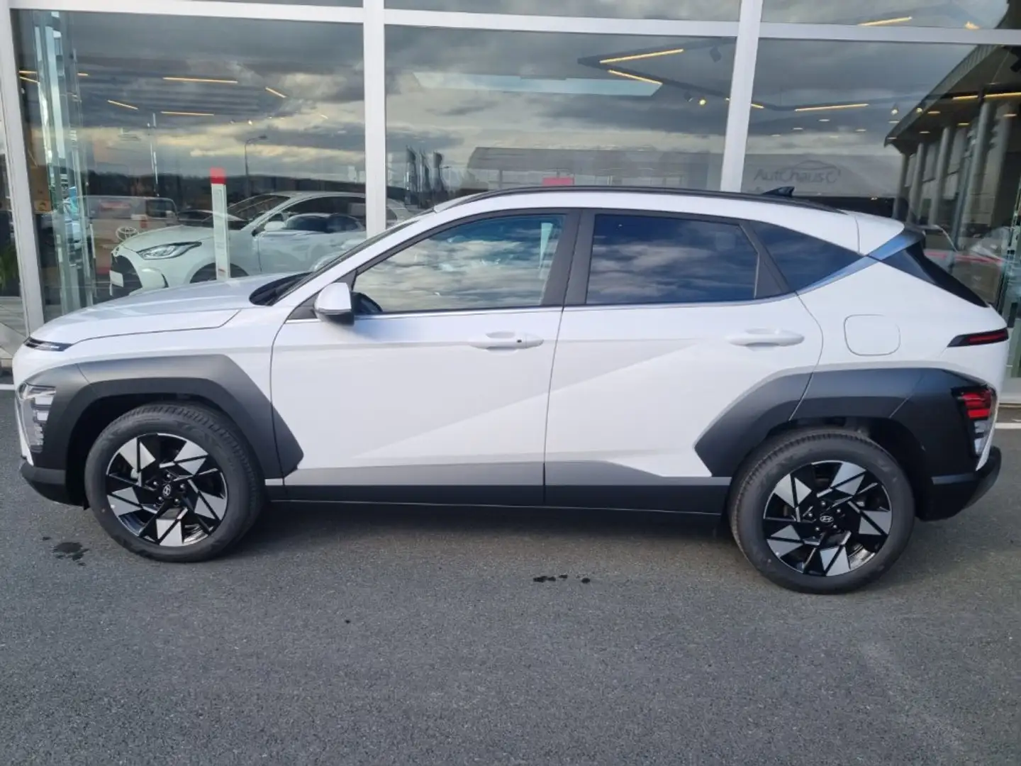 Hyundai KONA HEV (SX2) GO Plus 1.6 GDI 2WD k5hu1 Bianco - 2