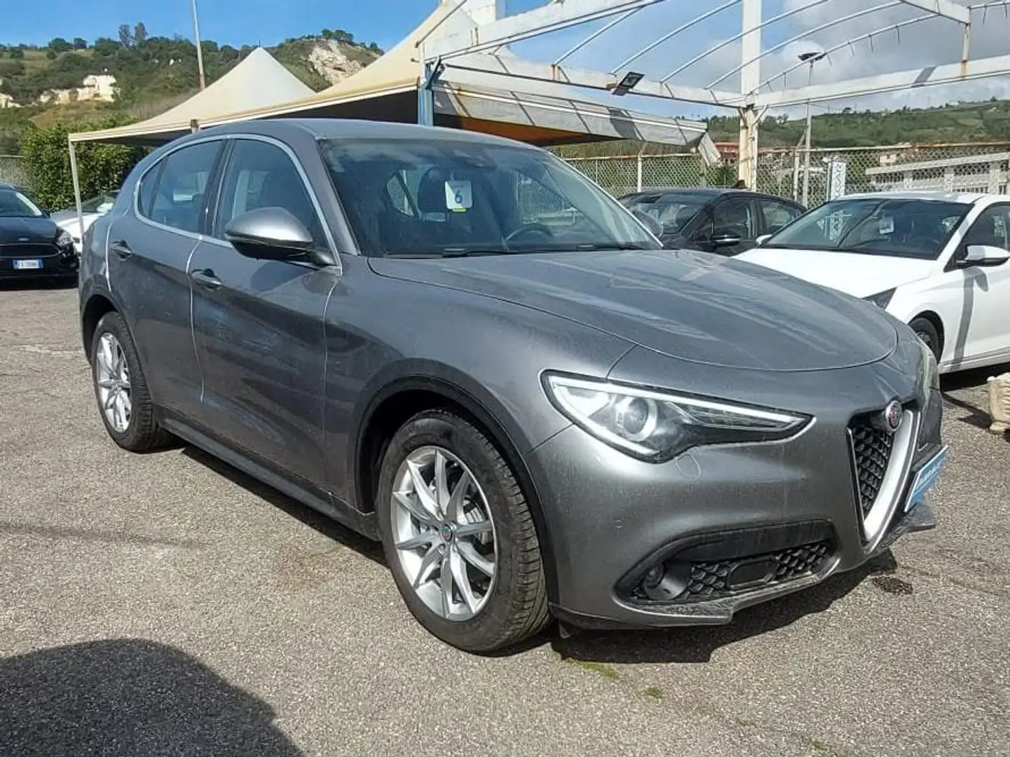 Alfa Romeo Stelvio Stelvio 2.2 t Executive rwd 180cv auto Grigio - 2