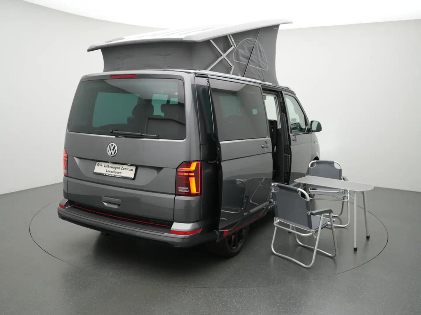 Volkswagen T6.1 California 2.0 TDI DSG 4M Beach ACC DCC LED Fekete - 2