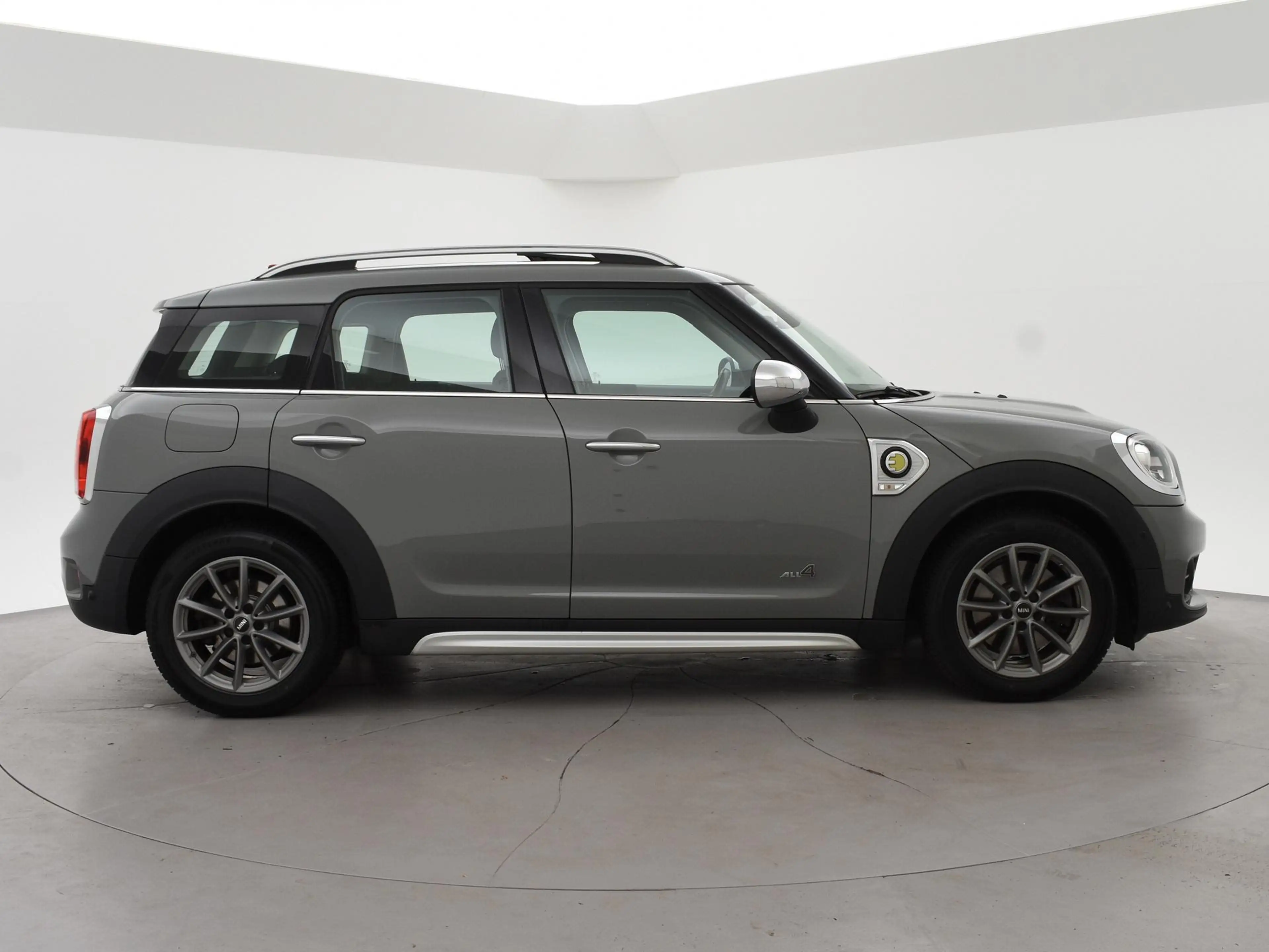 MINI Cooper S Countryman 1.5 ALL4 PLUG-IN HYBRID 224 PK + PANORAMA | LED | — photo 15