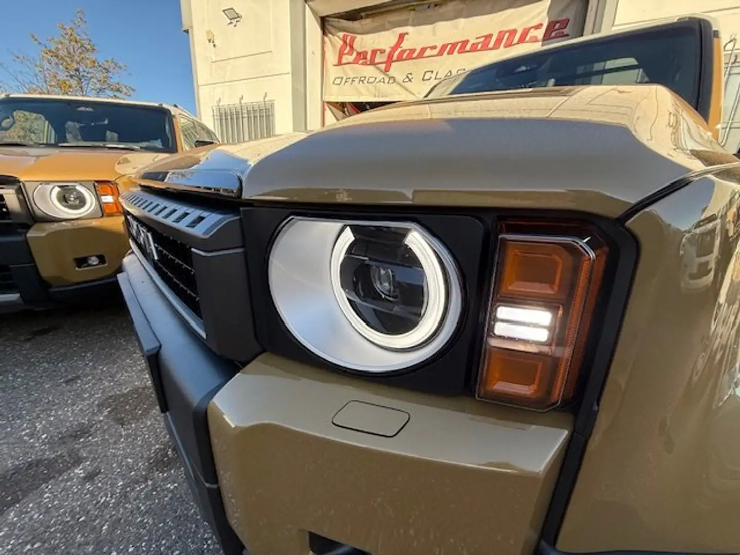 Toyota Land Cruiser FIRST EDITION SAND PELLE NERA Beige - 2