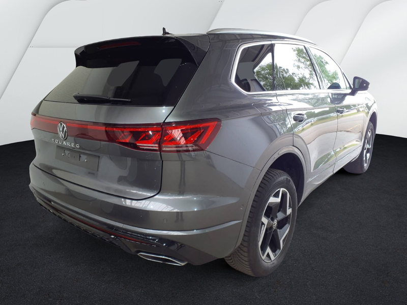 Volkswagen Touareg R-Line 3.0TDI +AHK+STDHZ+LUFT+ — photo 3