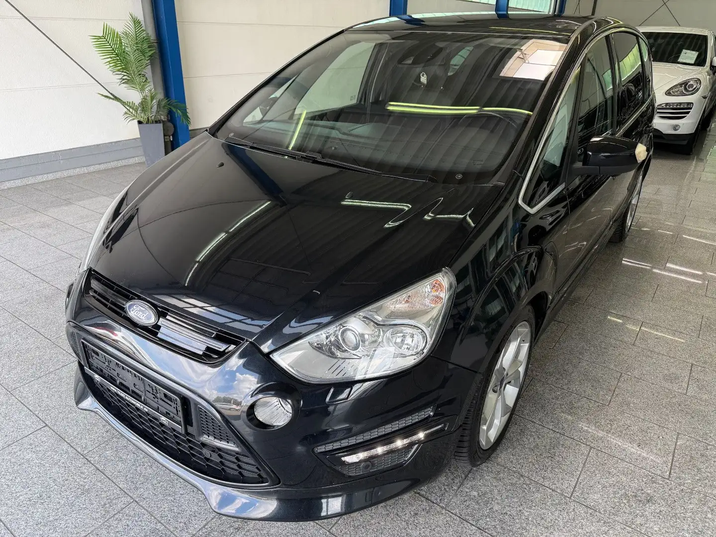 Ford S-Max 2.0 TDCI*TITAN S*AUTM*BI-XN*ACC*RFK*PAN*7S Schwarz - 2