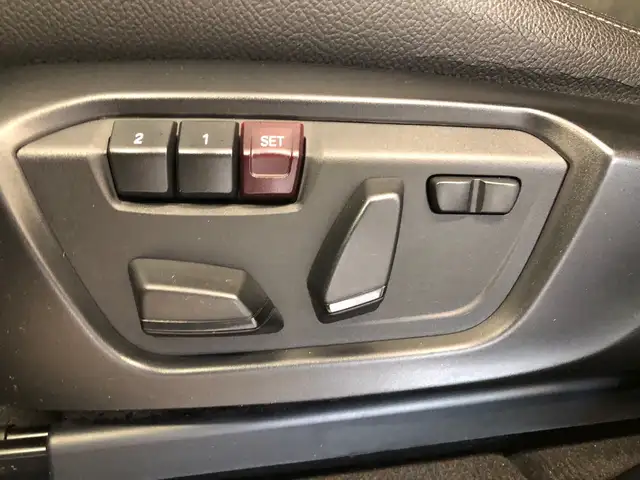 BMW X4 view 6