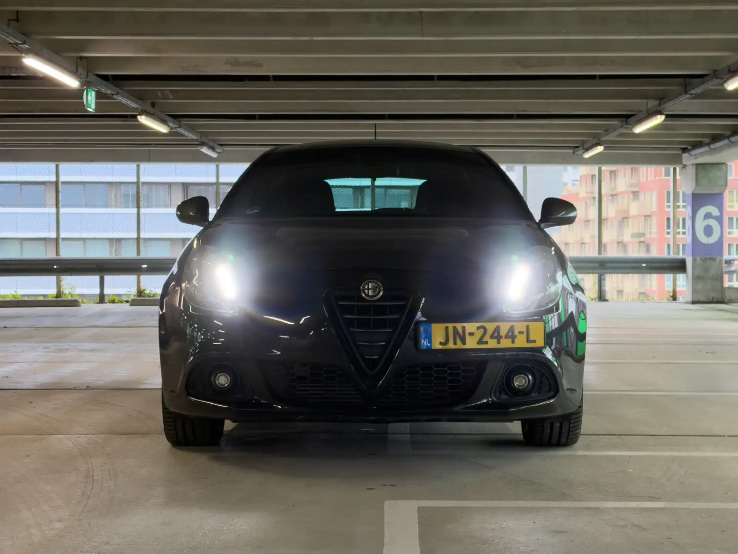 Alfa Romeo Giulietta Giulietta 1.4 Turbo MultiAir Zwart - 2