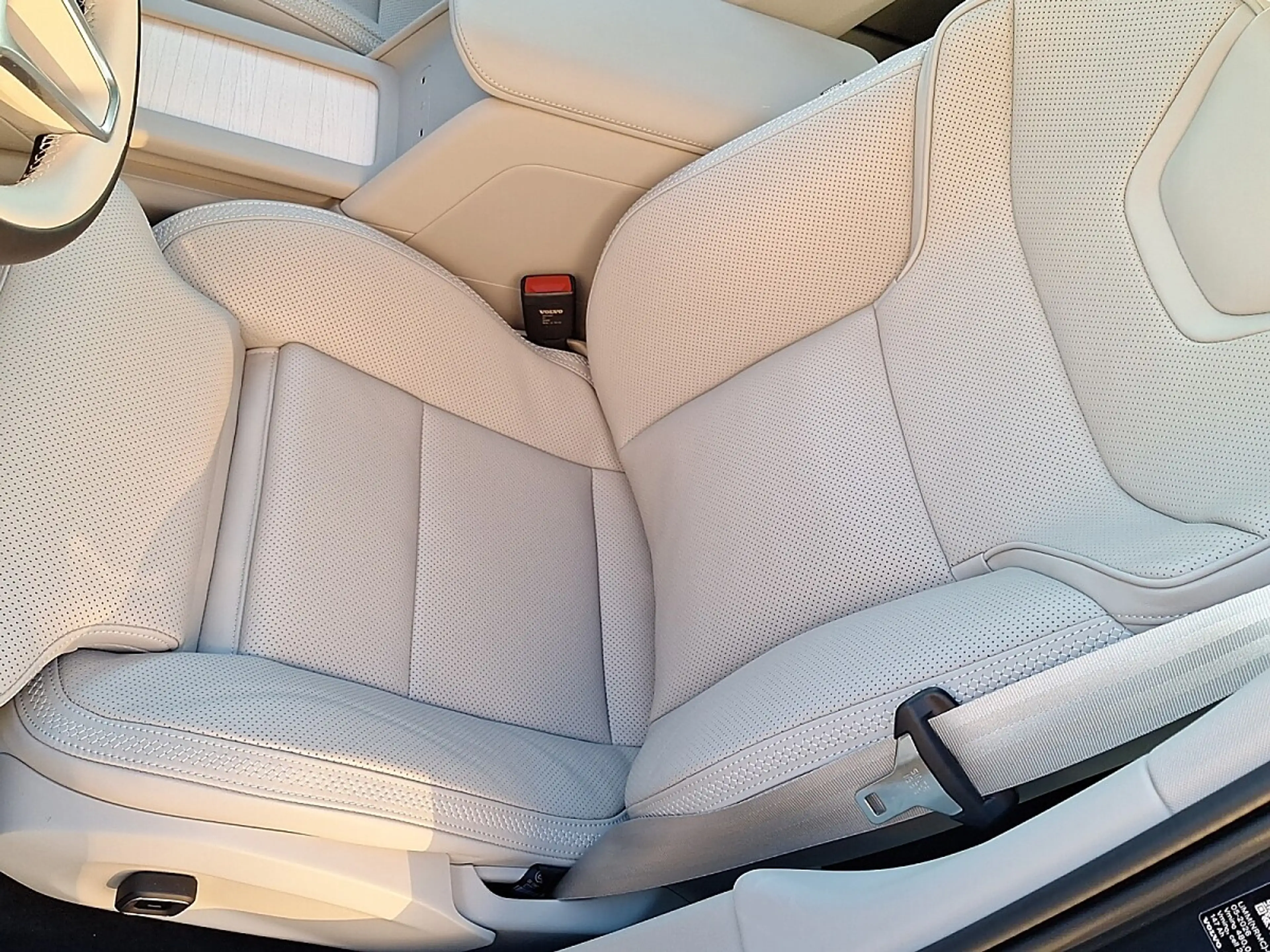 Volvo ES90 Twin Motor AWD 106kWh Ultra — photo 15