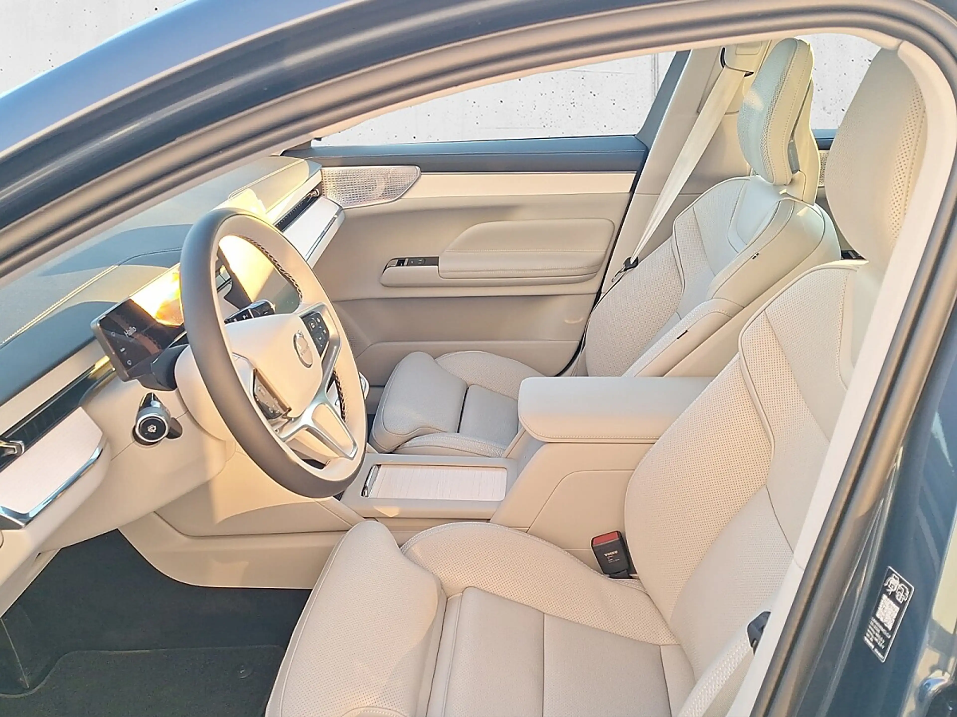 Volvo ES90 Twin Motor AWD 106kWh Ultra — photo 7